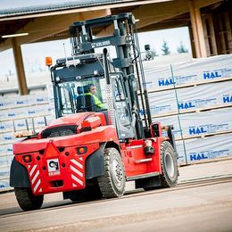 Kalmar DCG 100-12