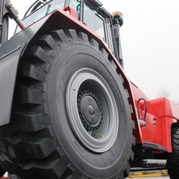 Kalmar DCG 100-12
