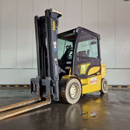 Yale ERP50VM 4-Rad Elektrostapler