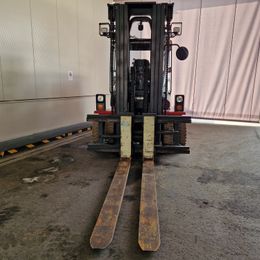Kalmar ECG80-9 4-Rad Elektrostapler