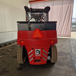 Kalmar ECG90-6L 4-Rad Elektrostapler