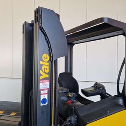 Yale MR16 Schubmaststapler