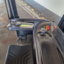 Yale MR16 Schubmaststapler