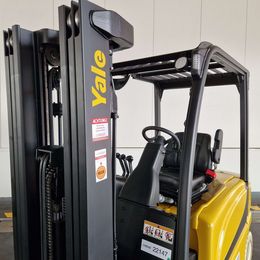 Frontstapler gebraucht: Yale 4-Rad Elektrostapler ERP30VL Yale ERP30VL 4-Rad Elektrostapler