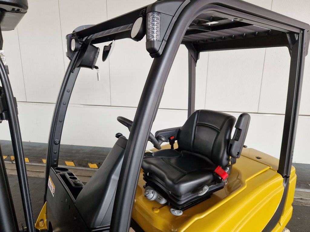 Frontstapler gebraucht: Yale 4-Rad Elektrostapler ERP30VL Yale ERP30VL 4-Rad Elektrostapler