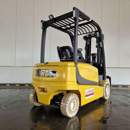 Frontstapler gebraucht: Yale 4-Rad Elektrostapler ERP30VL Yale ERP30VL 4-Rad Elektrostapler