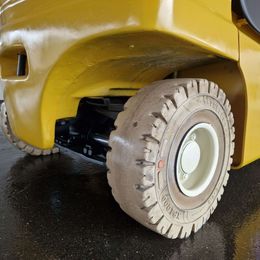 Frontstapler gebraucht: Yale 4-Rad Elektrostapler ERP30VL Yale ERP30VL 4-Rad Elektrostapler