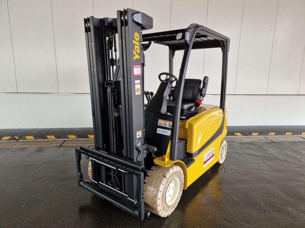 Frontstapler gebraucht: Yale 4-Rad Elektrostapler ERP30VL Yale ERP30VL 4-Rad Elektrostapler