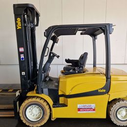 Yale ERP50VM 4-Rad Elektrostapler