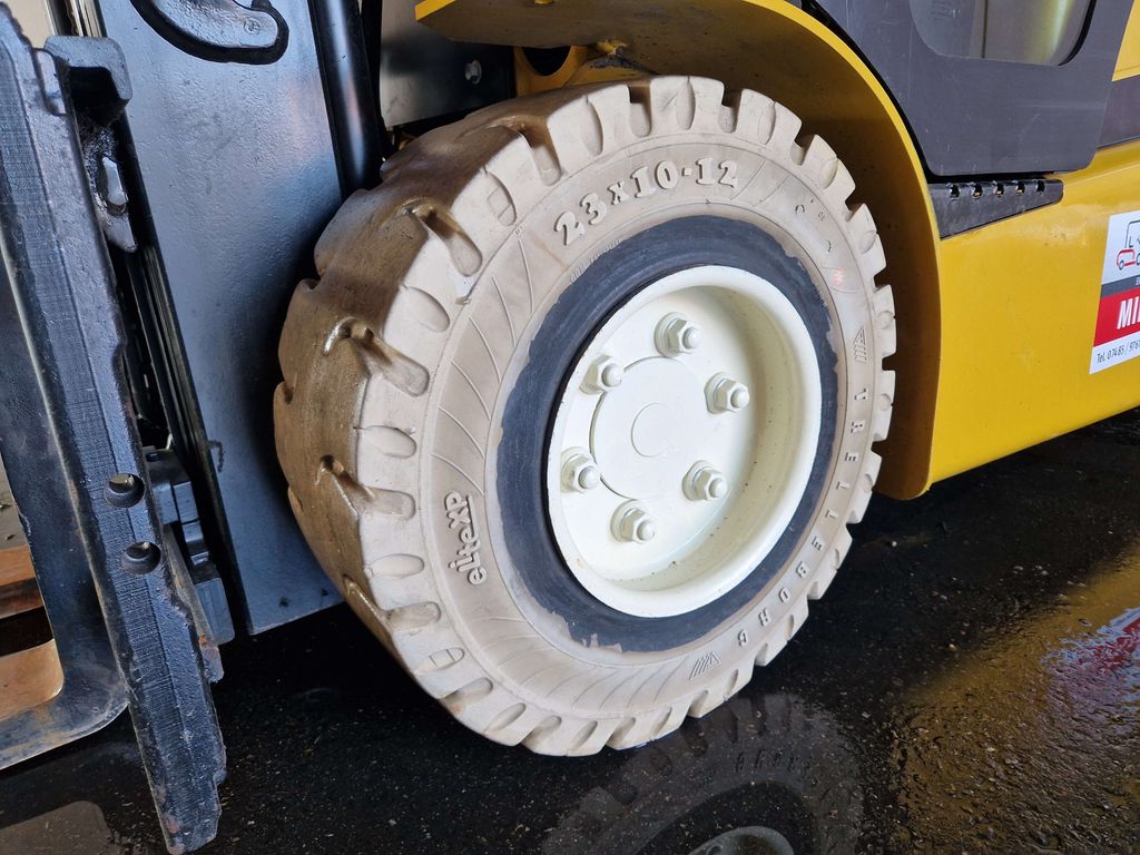 Frontstapler gebraucht: Yale 4-Rad Elektrostapler ERP30VL. Yale ERP30VL. 4-Rad Elektrostapler