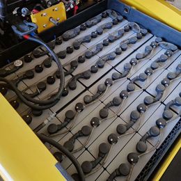 Frontstapler gebraucht: Yale 4-Rad Elektrostapler ERP30VL. Yale ERP30VL. 4-Rad Elektrostapler