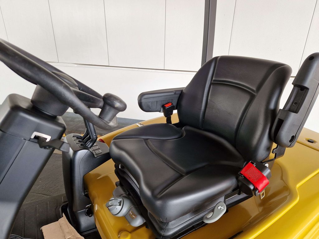 Frontstapler gebraucht: Yale 4-Rad Elektrostapler ERP30VL(LWB). Yale ERP30VL(LWB). 4-Rad Elektrostapler