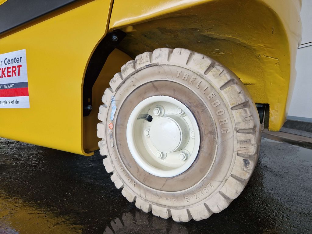 Frontstapler gebraucht: Yale 4-Rad Elektrostapler ERP30VL(LWB). Yale ERP30VL(LWB). 4-Rad Elektrostapler