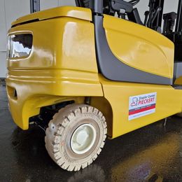 Frontstapler gebraucht: Yale 4-Rad Elektrostapler ERP30VL(LWB). Yale ERP30VL(LWB). 4-Rad Elektrostapler