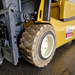 Yale ERP20VF 4-Rad Elektrostapler