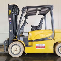 Yale ERP40VM 4-Rad Elektrostapler