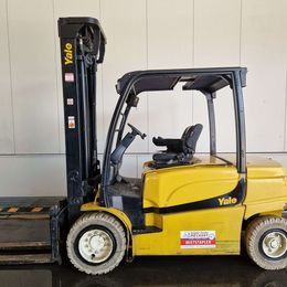 Yale ERP50VM 4-Rad Elektrostapler