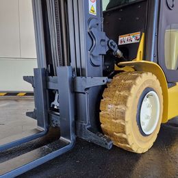 Yale ERP25VL 4-Rad Elektrostapler