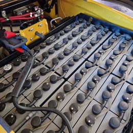 Yale ERP25VL 4-Rad Elektrostapler