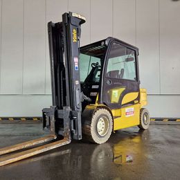 Yale ERP50VM 4-Rad Elektrostapler