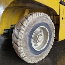 Yale ERP50VM 4-Rad Elektrostapler