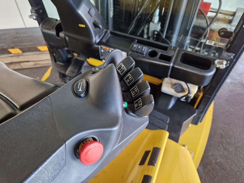 Frontstapler gebraucht: Yale 4-Rad Elektrostapler ERP50VM6 Yale ERP50VM6 4-Rad Elektrostapler