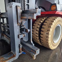 Kalmar K-ECG80-9 4-Rad Elektrostapler