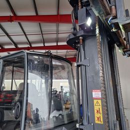 Kalmar K-ECG80-9 4-Rad Elektrostapler