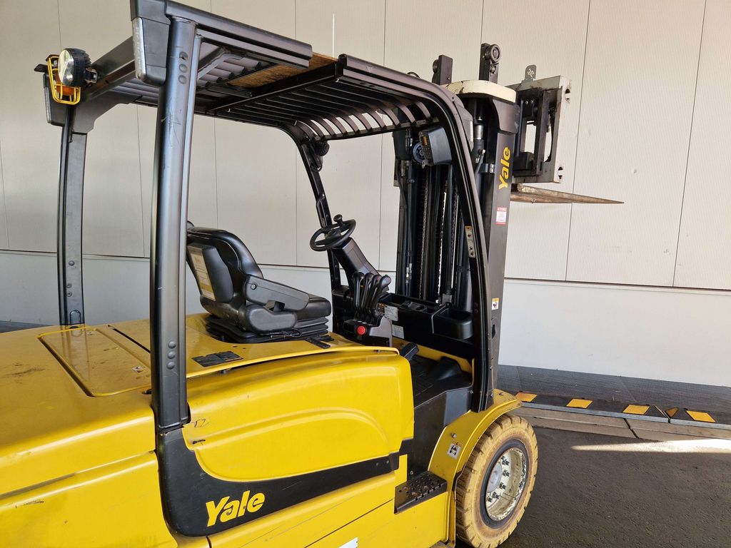 Frontstapler gebraucht: Yale 4-Rad Elektrostapler ERP50VM Yale ERP50VM 4-Rad Elektrostapler