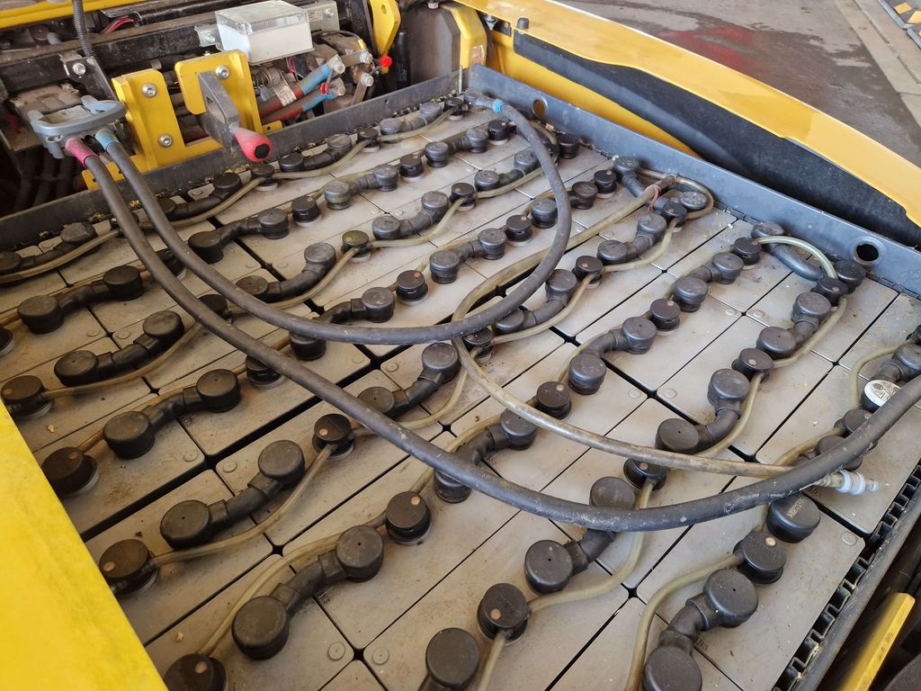 Frontstapler gebraucht: Yale 4-Rad Elektrostapler ERP50VM Yale ERP50VM 4-Rad Elektrostapler