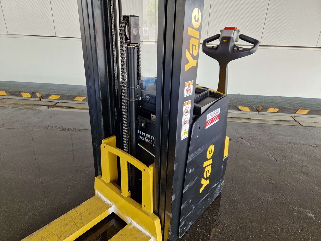 Gabelhochhubwagen gebraucht: Yale Hochhubwagen MS16AC. Yale MS16AC. Hochhubwagen