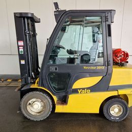 Yale GLP30VX. Treibgasstapler