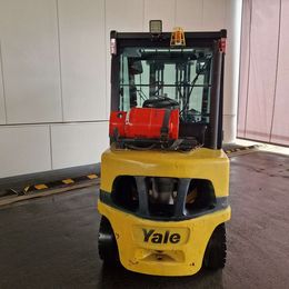 Yale GLP30VX. Treibgasstapler