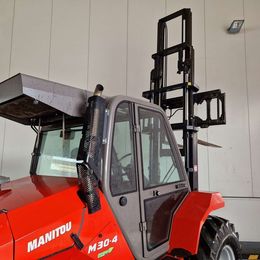 Manitou M30-4 Geländestapler