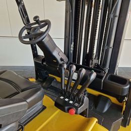 Yale ERP50VM. 4-Rad Elektrostapler