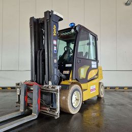 Yale ERP50VM 4-Rad Elektrostapler