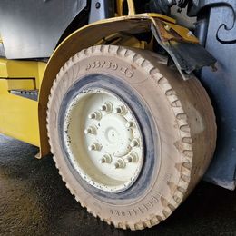 Yale ERP50VM 4-Rad Elektrostapler