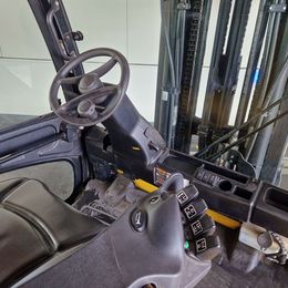 Yale ERP50VM 4-Rad Elektrostapler