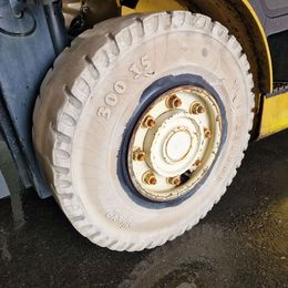 Yale GLP55VX Treibgasstapler