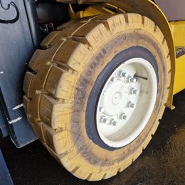 Frontstapler gebraucht: Yale 4-Rad Elektrostapler ERP50VM6 Yale ERP50VM6 4-Rad Elektrostapler