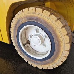 Frontstapler gebraucht: Yale 4-Rad Elektrostapler ERP50VM6 Yale ERP50VM6 4-Rad Elektrostapler