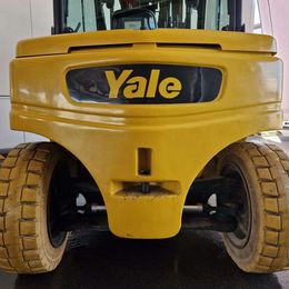 Frontstapler gebraucht: Yale 4-Rad Elektrostapler ERP50VM6 Yale ERP50VM6 4-Rad Elektrostapler