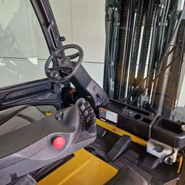 Frontstapler gebraucht: Yale 4-Rad Elektrostapler ERP50VM6 Yale ERP50VM6 4-Rad Elektrostapler