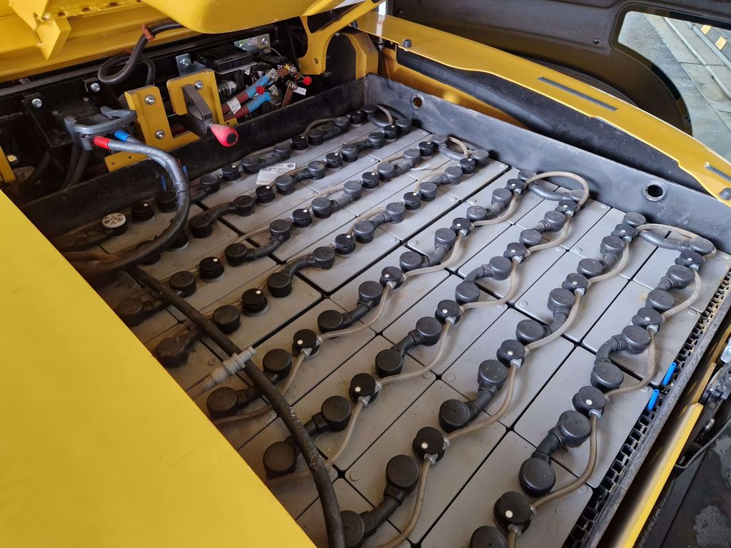 Frontstapler gebraucht: Yale 4-Rad Elektrostapler ERP50VM6 Yale ERP50VM6 4-Rad Elektrostapler