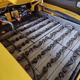 Frontstapler gebraucht: Yale 4-Rad Elektrostapler ERP50VM6 Yale ERP50VM6 4-Rad Elektrostapler