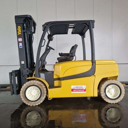 Yale ERP50VM6 4-Rad Elektrostapler