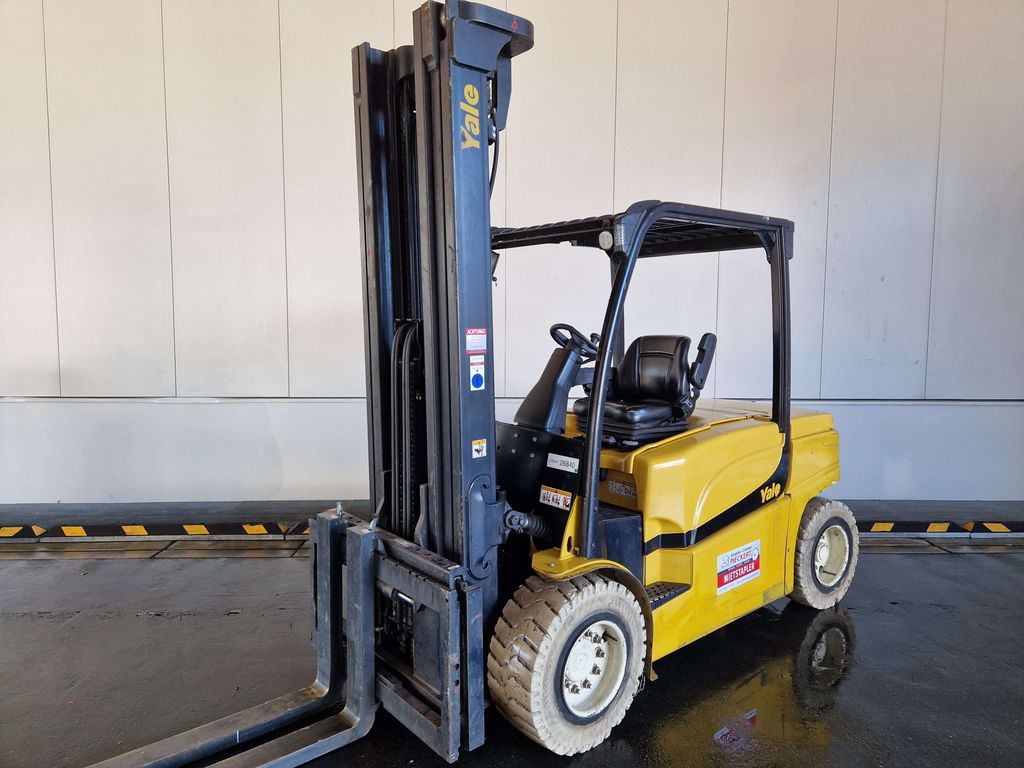 Frontstapler gebraucht: Yale 4-Rad Elektrostapler ERP50VM6 Yale ERP50VM6 4-Rad Elektrostapler