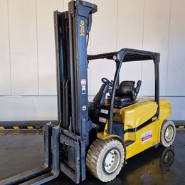 Frontstapler gebraucht: Yale 4-Rad Elektrostapler ERP50VM6 Yale ERP50VM6 4-Rad Elektrostapler