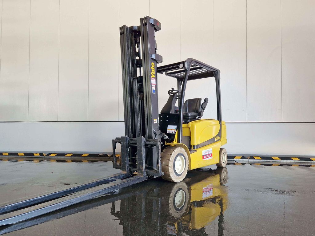 Frontstapler gebraucht: Yale 4-Rad Elektrostapler ERP35VL. Yale ERP35VL. 4-Rad Elektrostapler