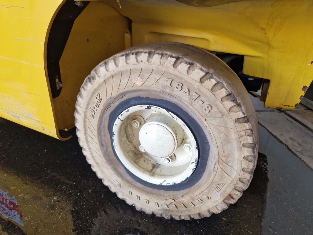 Frontstapler gebraucht: Yale 4-Rad Elektrostapler ERP35VL. Yale ERP35VL. 4-Rad Elektrostapler